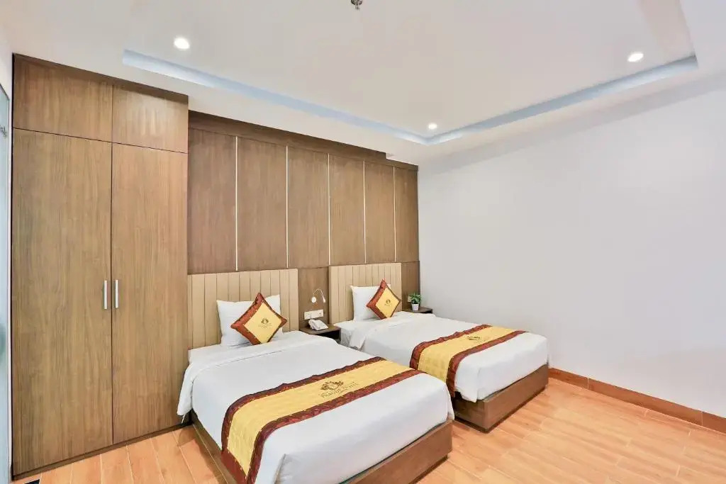 Prague Saigon Airport Hotel
