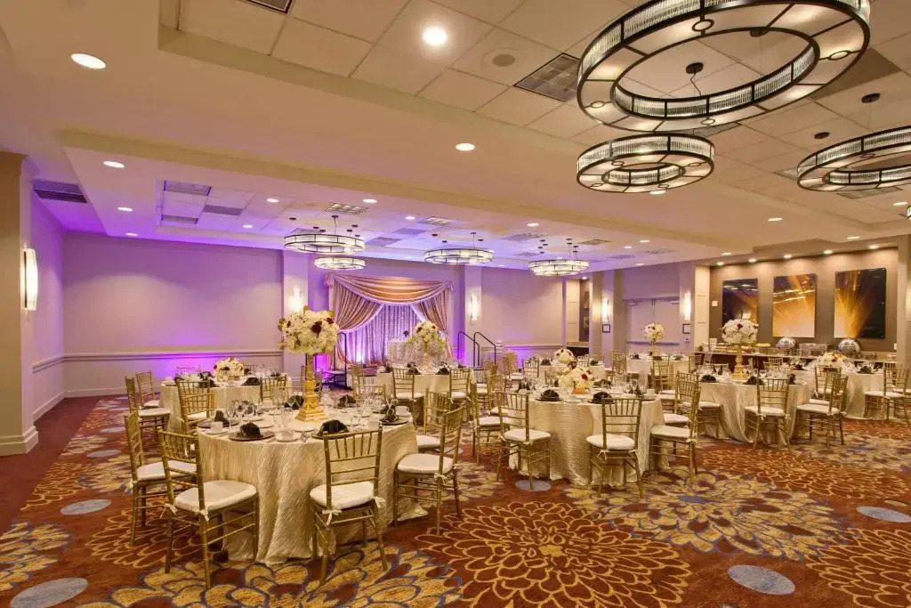 Staybridge Suites - Long Beach Airport by IHG