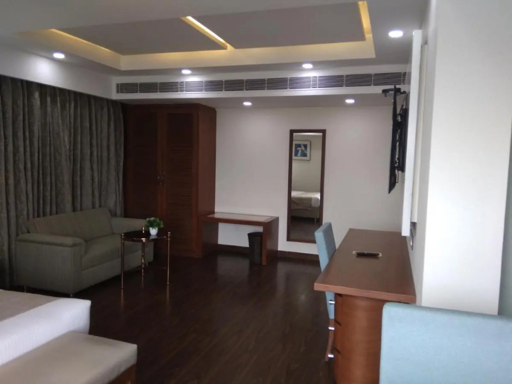 GMS Grand Boutique Hotel