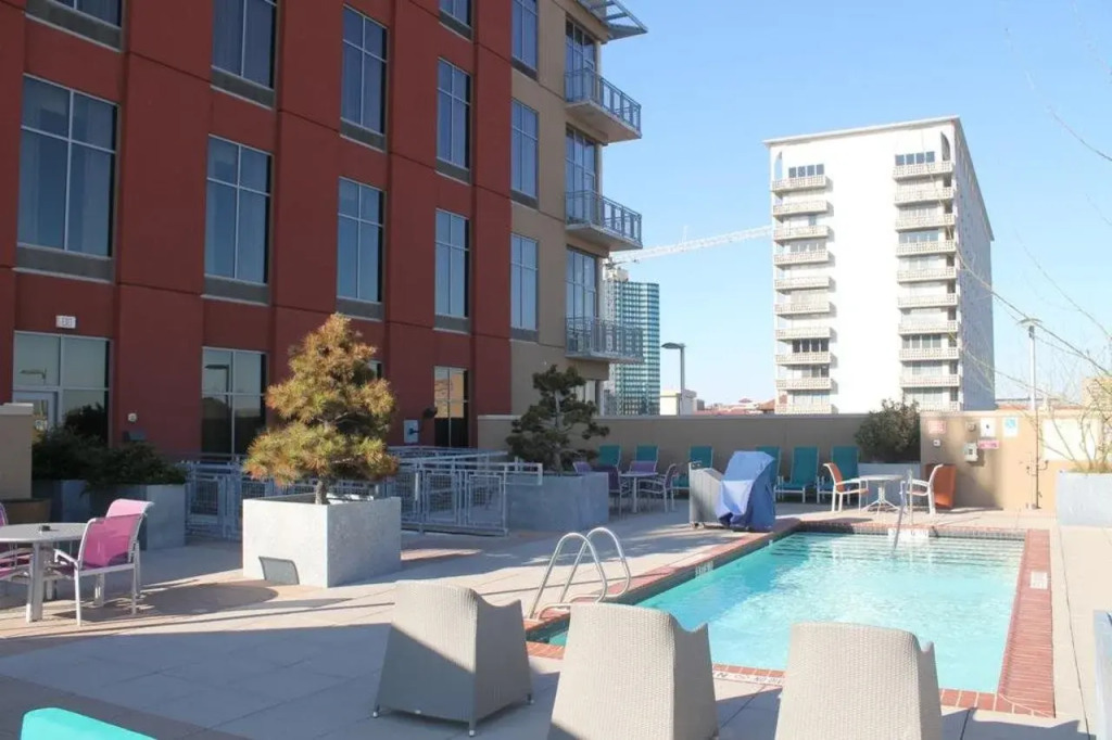 Hampton Inn and Suites Austin University Capitol