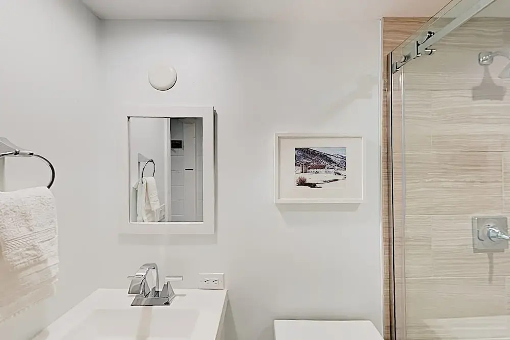 Luxe W/ Pool & Hot Tub - Steps To Lifts! 2 Bedroom Condo