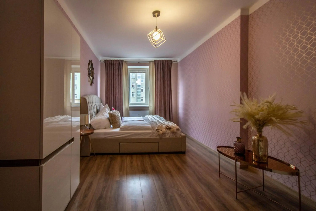 Pastel Art Deco 3BDR Ruterra Apt
