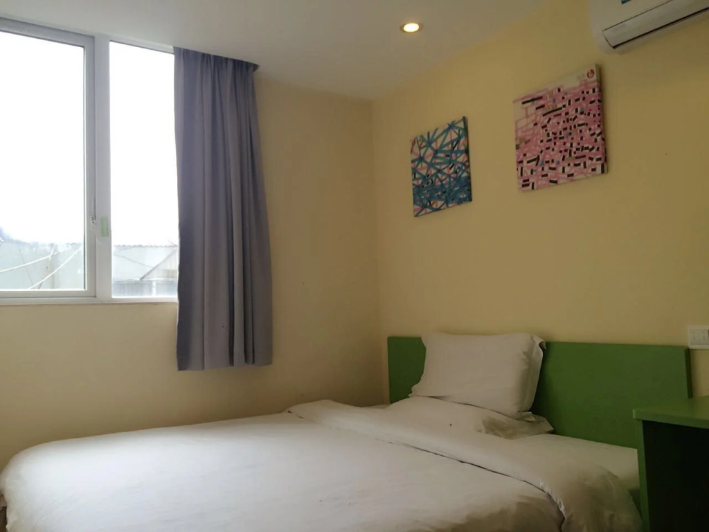 Yimi Hotel Changshou Metro Branch