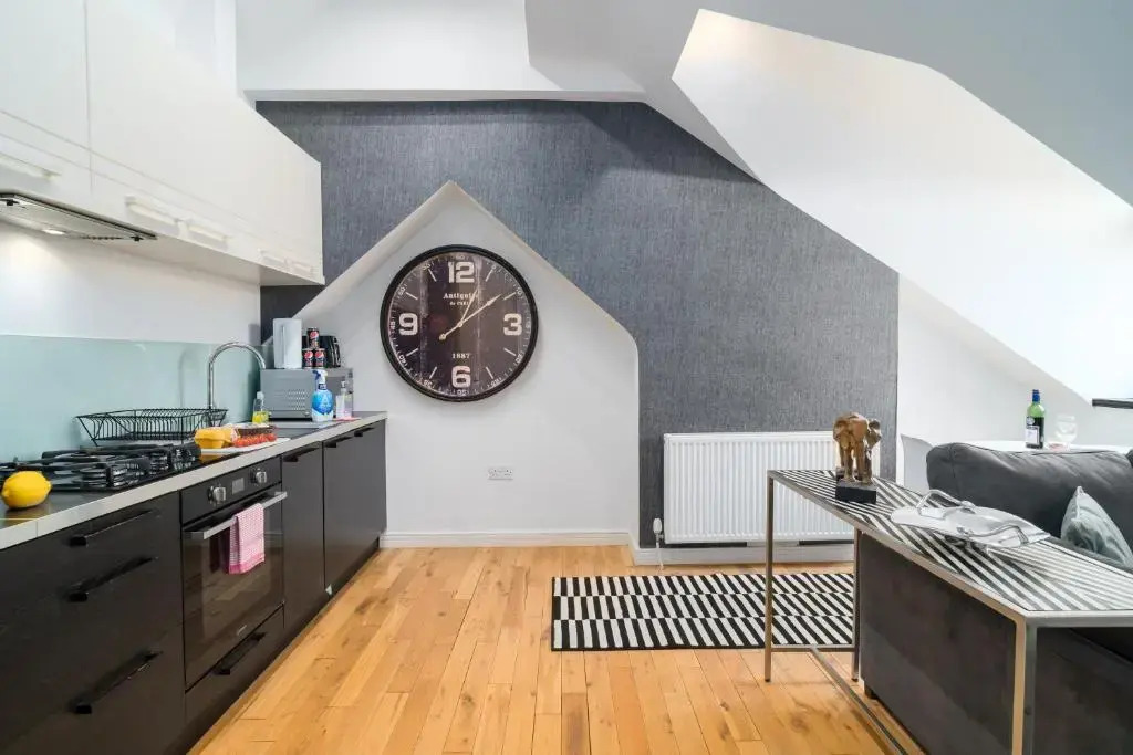 Oakfield Premier Apartments-High Speed WiFi-Smart SelfCheckIn-Central Cardiff Gem