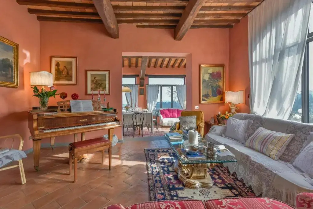 Villa Casalguidi by PosarelliVillas