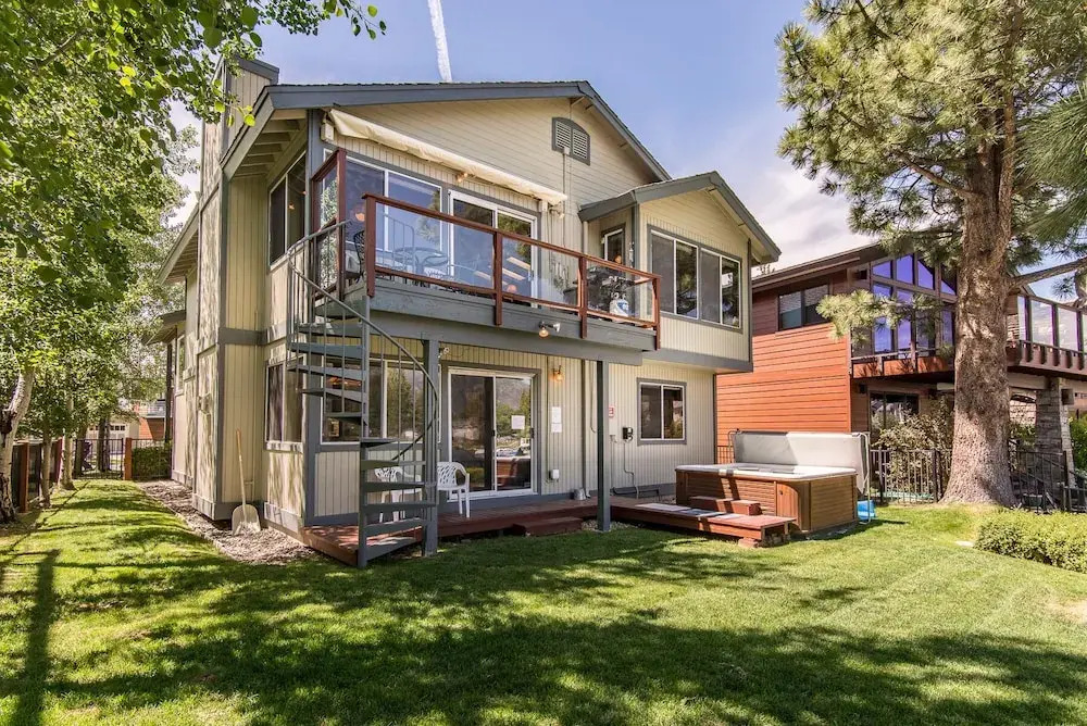 3BR 3BA Ideal Waterfront House South Lake Tahoe by RedAwning