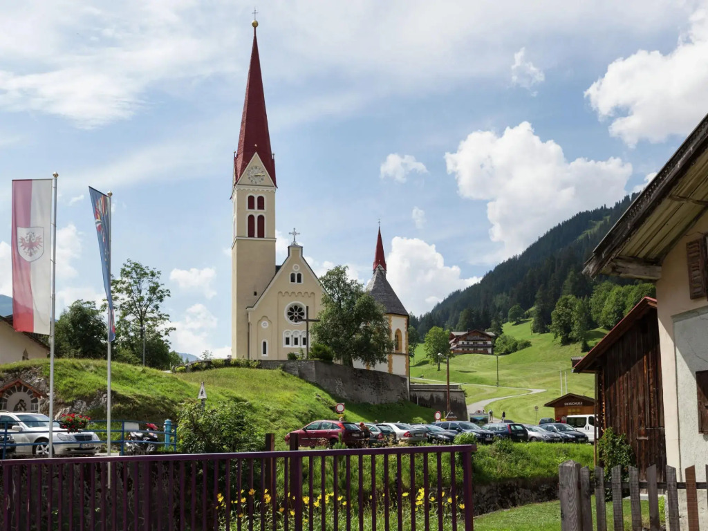 Spacious Apartment in Längenfeld near Ötz Valley Alps