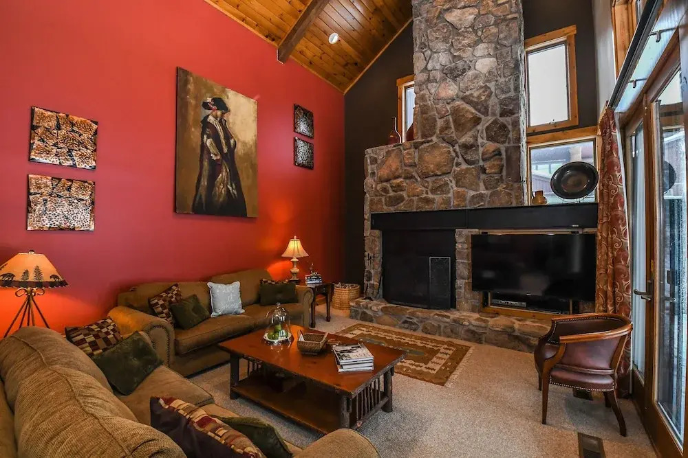 Tips Up 4 Bedroom Townhome