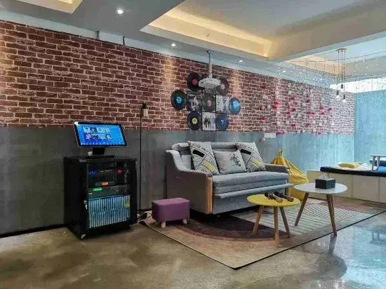 Yunfeng Zhuyuan Hostel