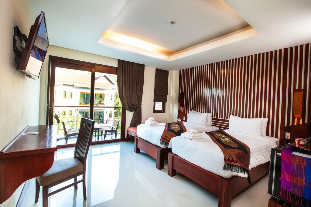 Howard Johnson by Wyndham Phuket Naiyang