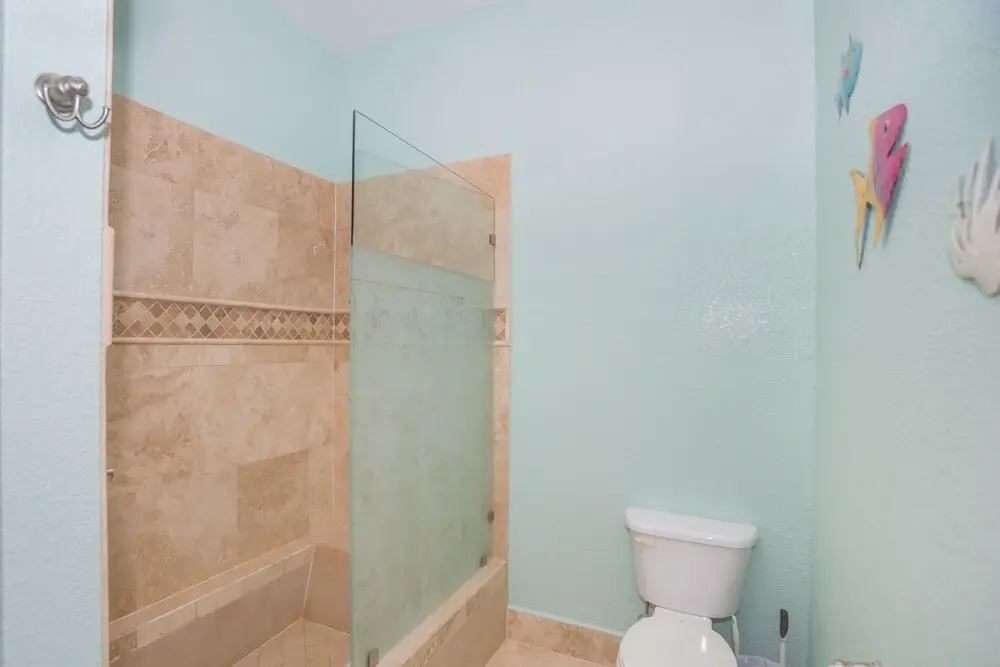 Keyhole Bay Condo 10 1 Bedroom Condo by RedAwning