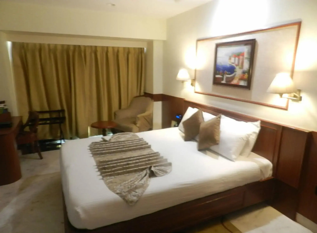 Regenta Place The Emerald