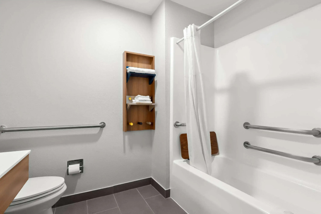 Microtel Inn & Suites by Wyndham Tulsa/Rt 66 Near Casino