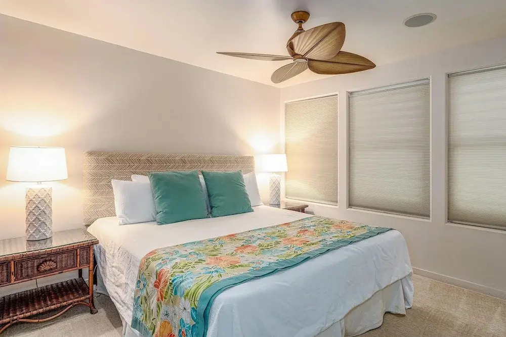 Hale Hui Kai 208 - Ocean View Luxury Condo on the Best Beach on Maui, Split AC!