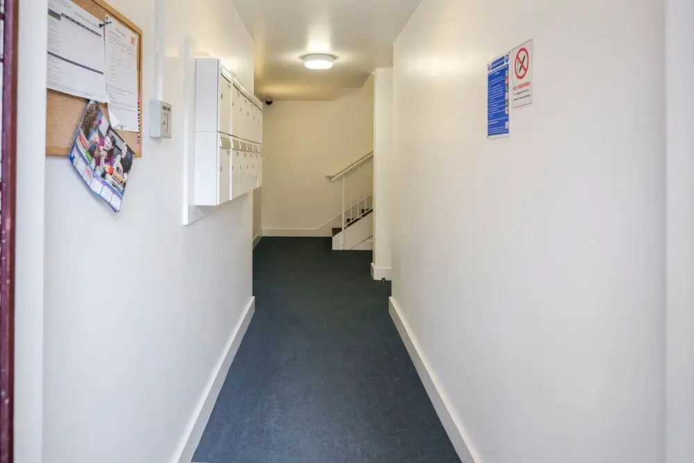 Hoxton 2 Bed Apartment by BaseToGo