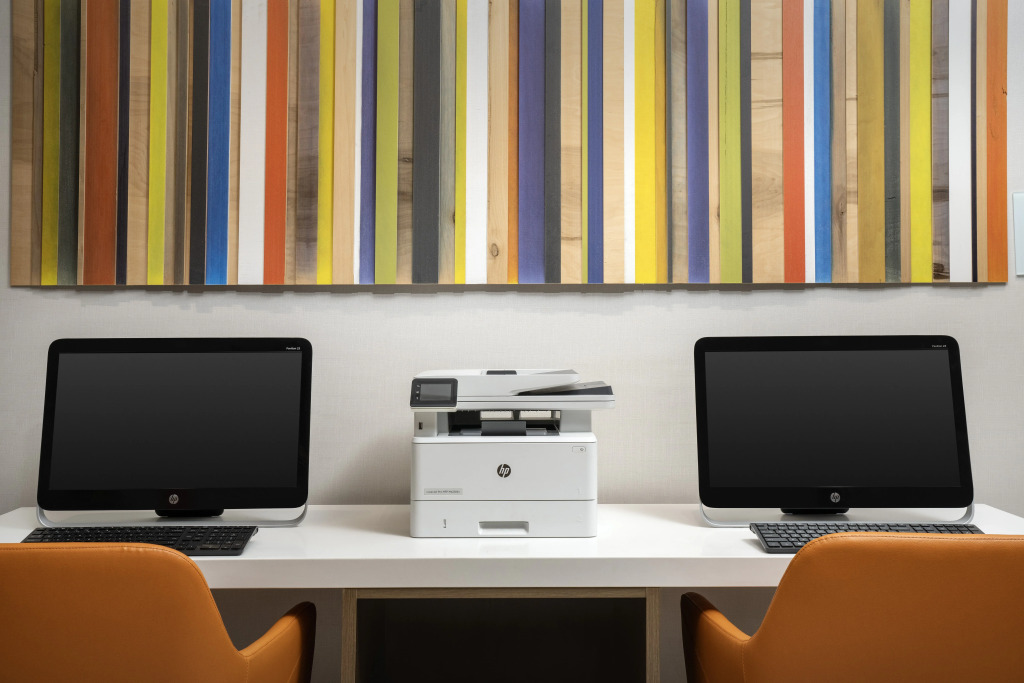 Holiday Inn Express & Suites Pittsburgh North Shore by IHG