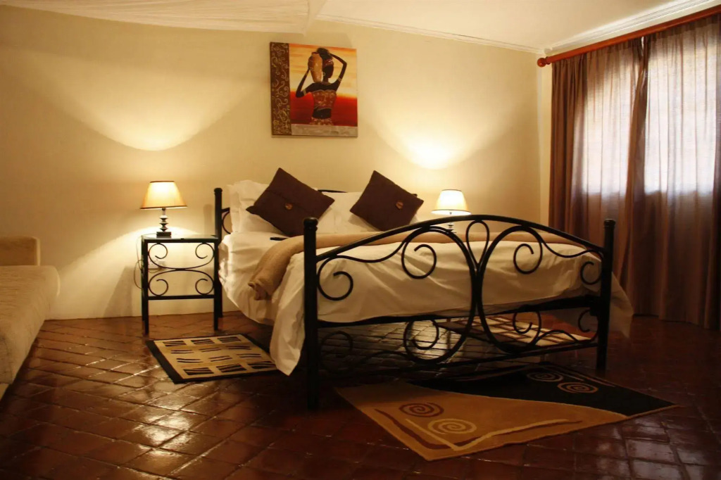 Casa Mia Lodge & Restaurant