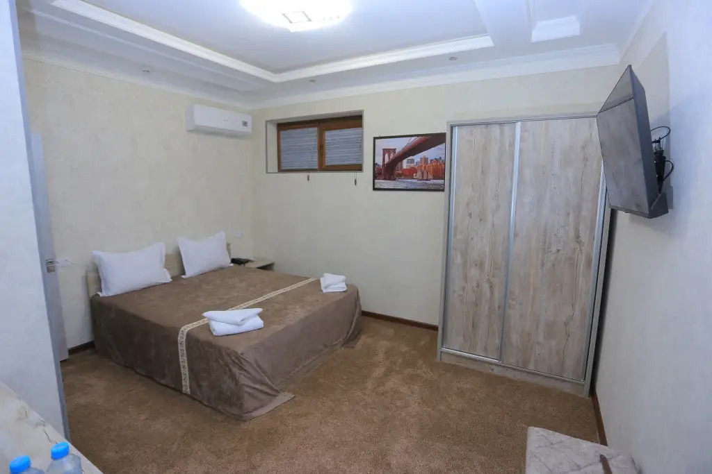 Hayot Plaza Hotel Yotoqxonasi