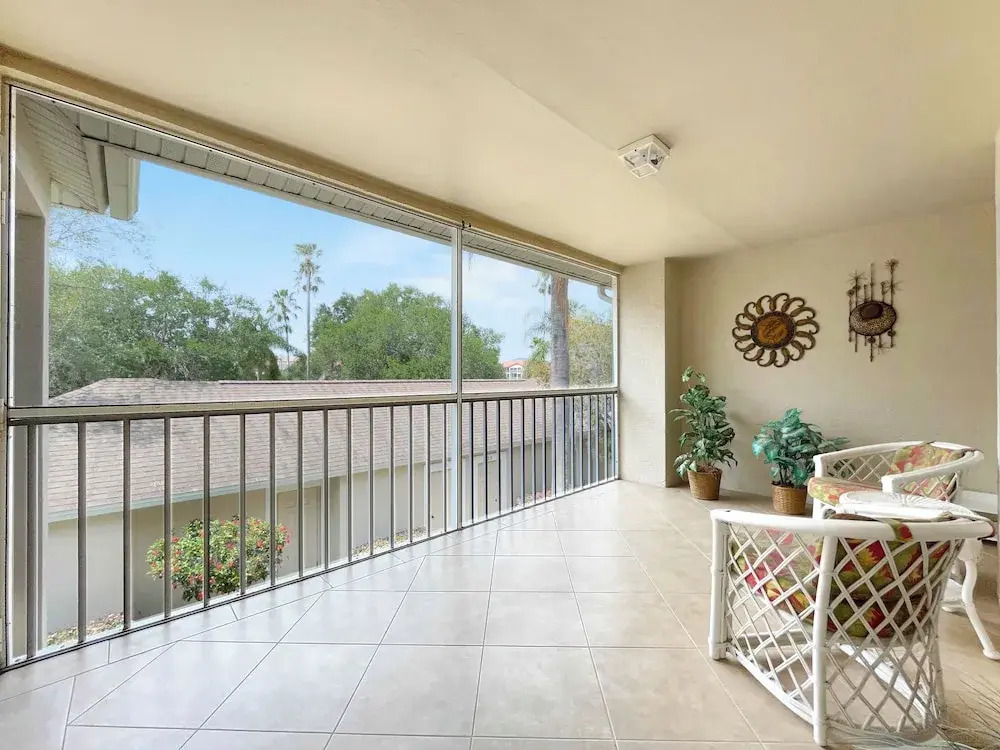 Stoneybrook Condo #926