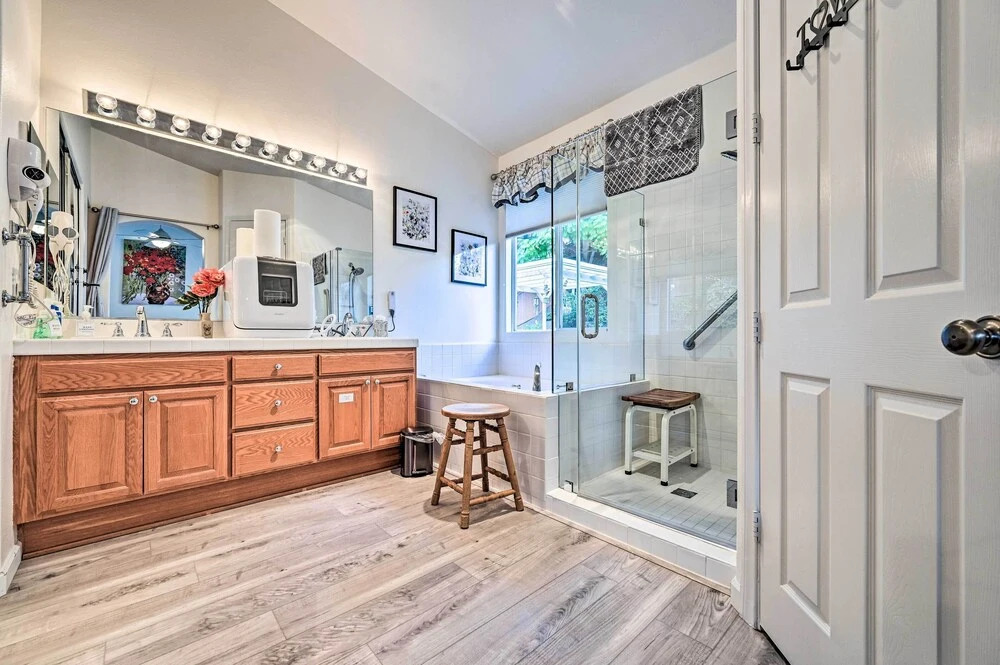 Chula Vista Studio w/ Hot Tub ~ 9 Mi to Downtown