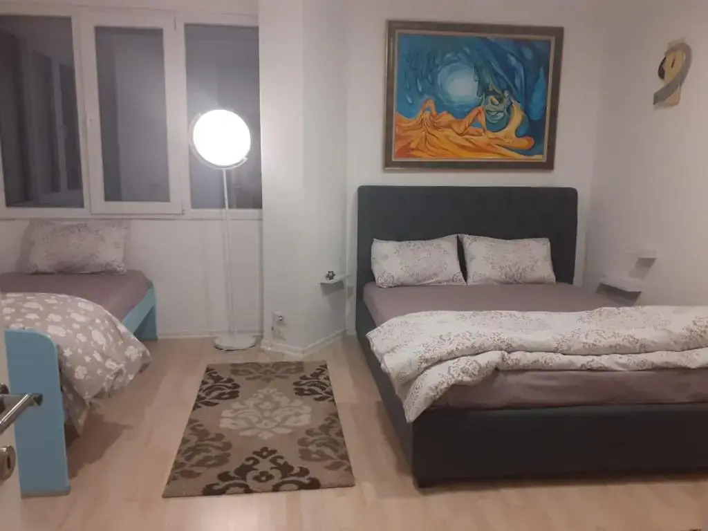 Lake View Apartment