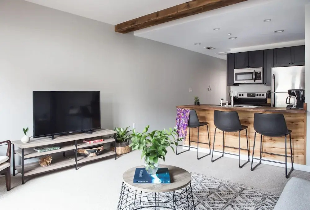 Architectural 1BR in Irish Channel by Sonder