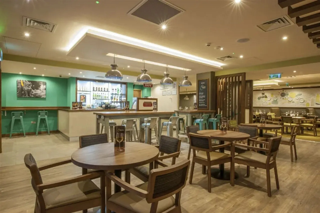 Отель Premier Inn London Holborn
