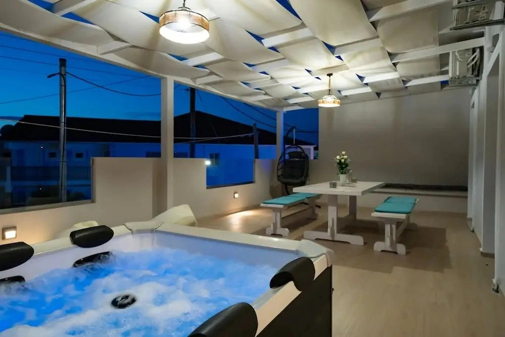 Villy Suites I - Zante Luxury Suite With Hot Tub