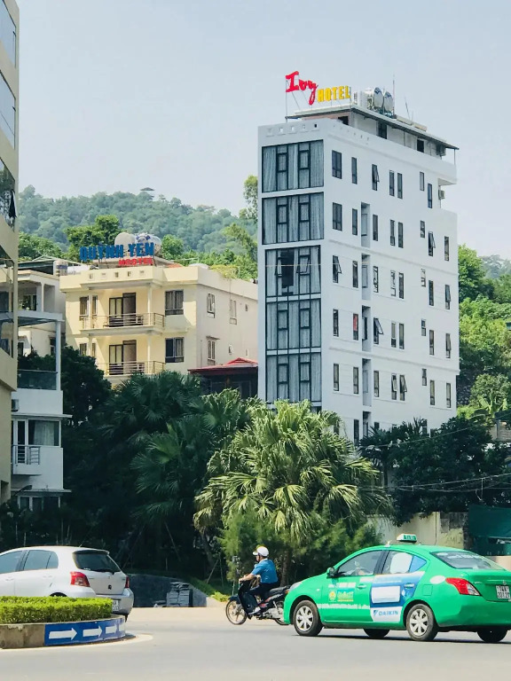 Ivy Hotel Bai Chay Ha Long