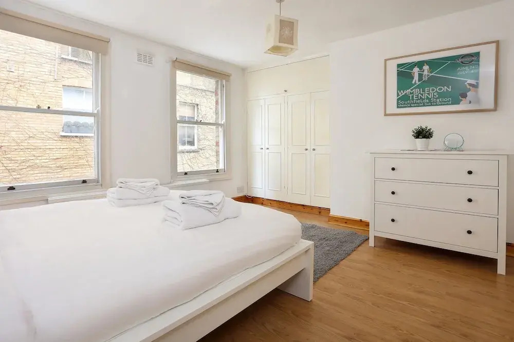 1 Bedroom Flat in Bayswater Accommodates 4