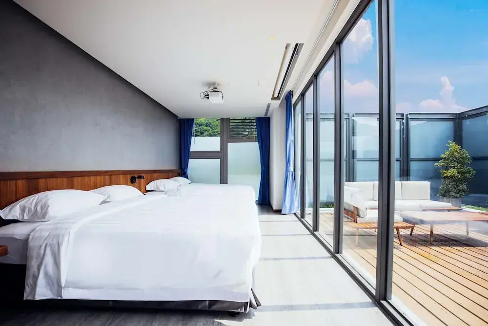 Hotel BEGINS 倉箱蜜境文旅