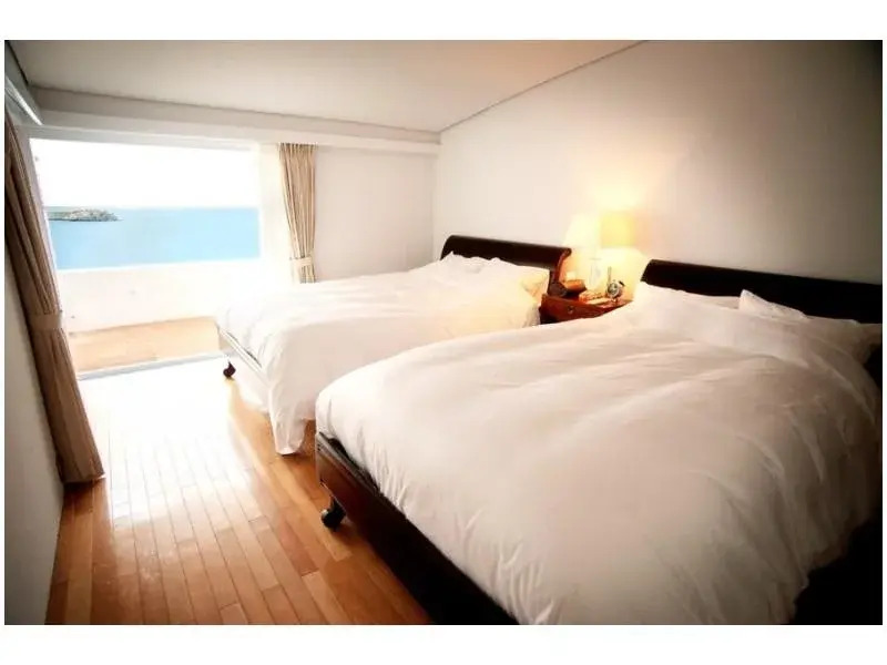 HAYAMA Funny house