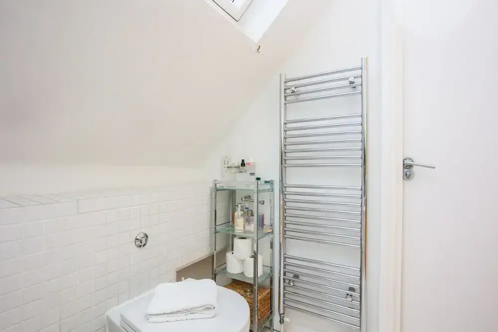 Gorgeous 1 Bedroom Apartment in Kensington