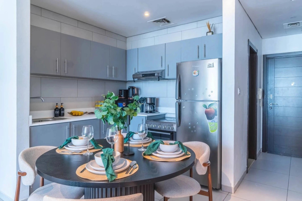 Квартира 7th Floor Sea & Canal View 1BR Near Beach