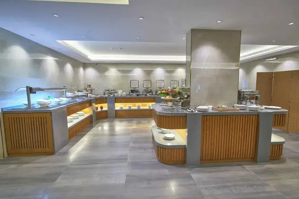 Platinum Hotel