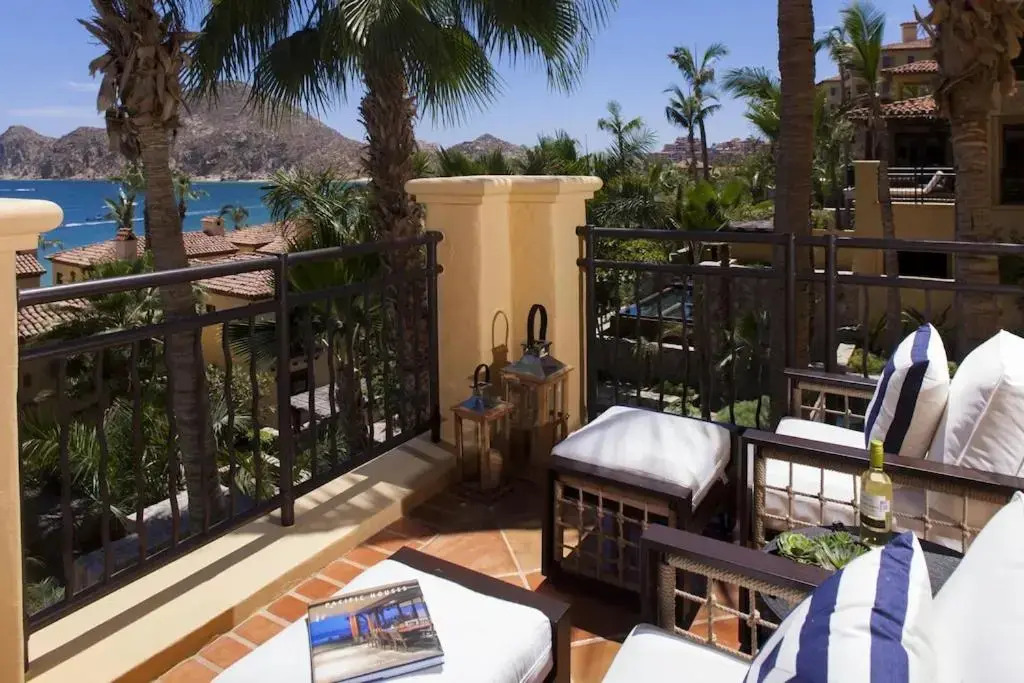 "Amalfi" 4 BDR Residence at Ultra Lux Hacienda!
