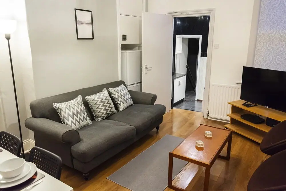 5 Bedroom House Newcastle