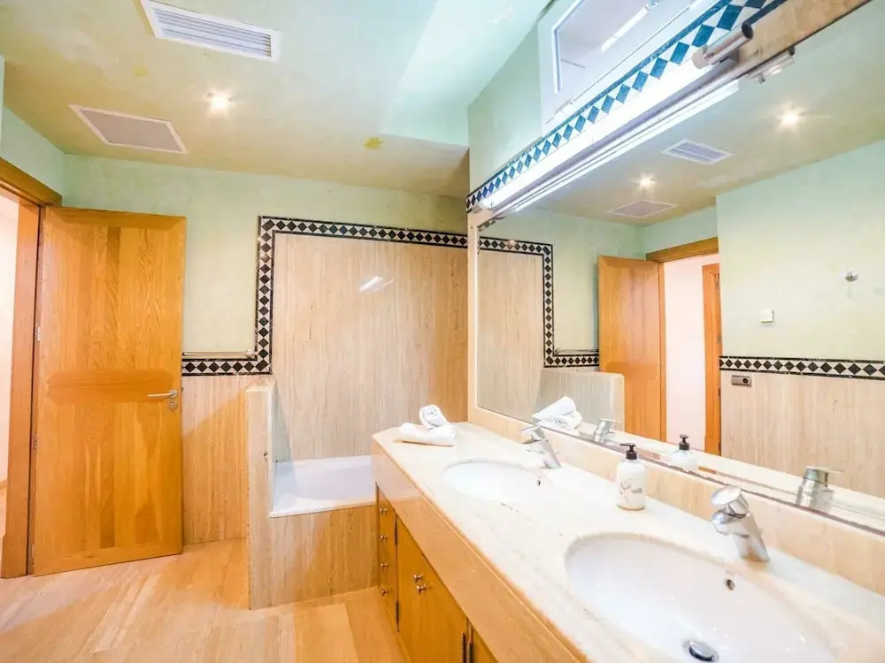 Spectacular Villa With Three Levels Located in Quiet Area