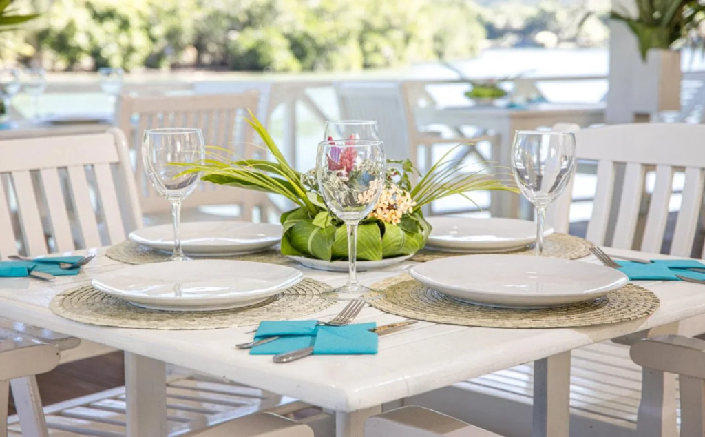Tropicana Lagoon Apartments