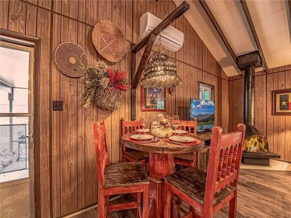 Innjoy - Two Bedroom Cabin