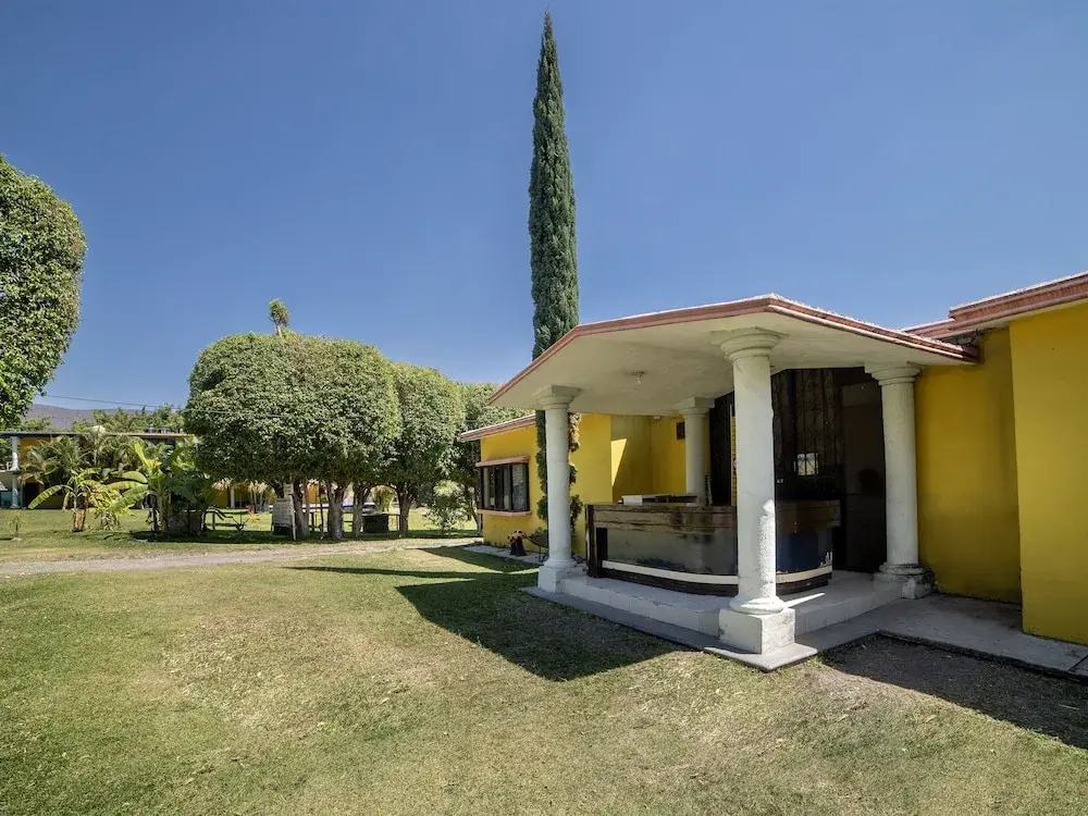 Villas el Paraíso, El Rollo
