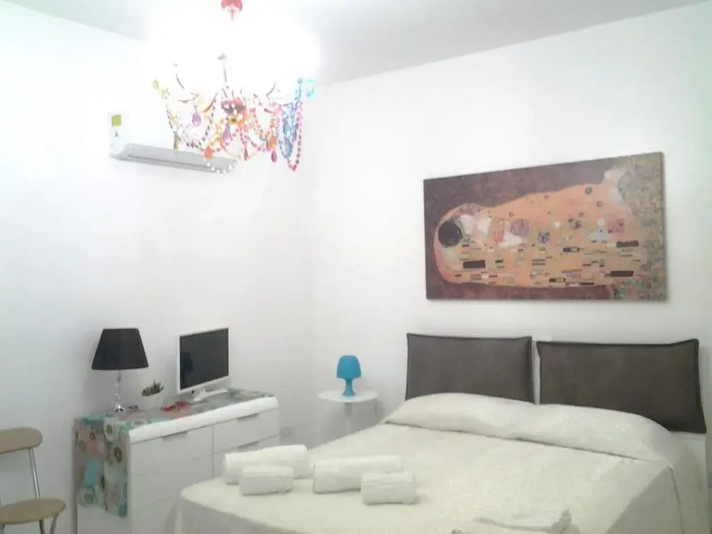 VILLA GIARDINO 3 CAMERE 4 BAGNI 2 PASSI dal MARE