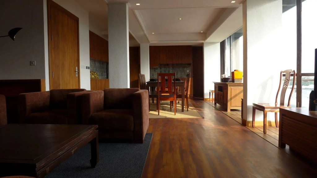 LUXX Langsuan Hotel - SHA Plus