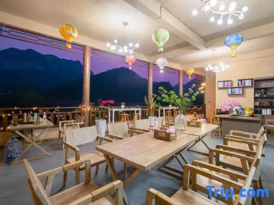 guangnan bamei moxi inn