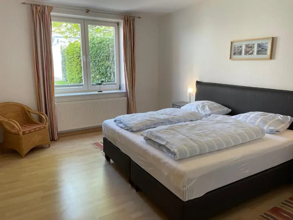 Apartment 4