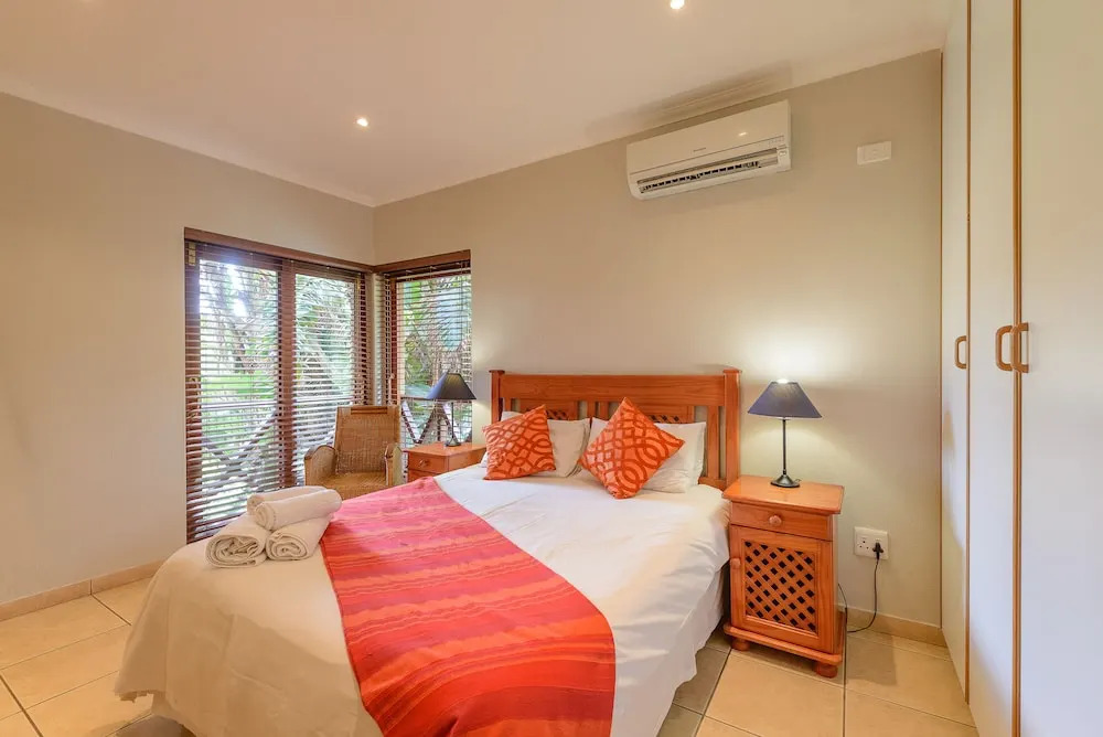San Lameer Villa Rentals 10431