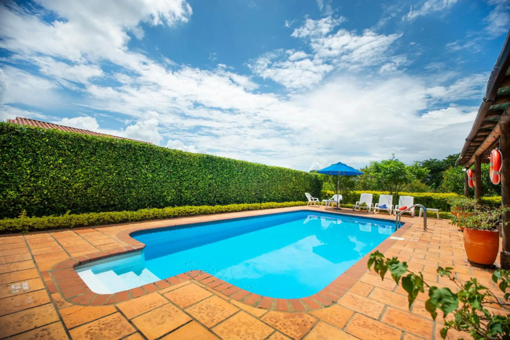 Villa exclusiva en Fincas Panaca, privacidad con Piscina y Jacuzzi