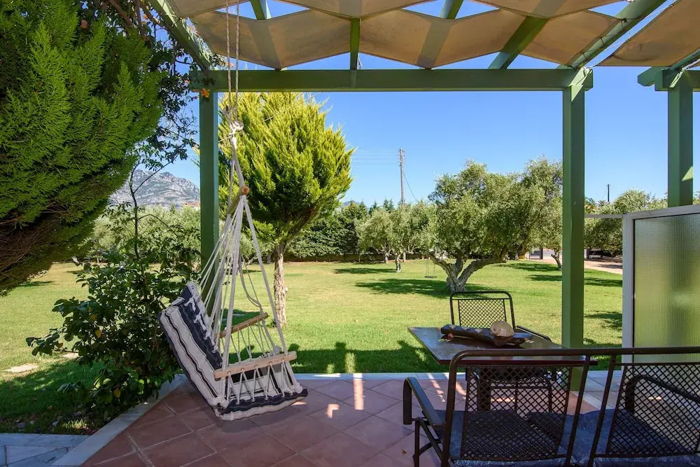 Kyparissia Garden Retreat - Spacious Duplex