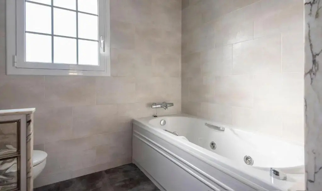 R112 Villa Ripoll