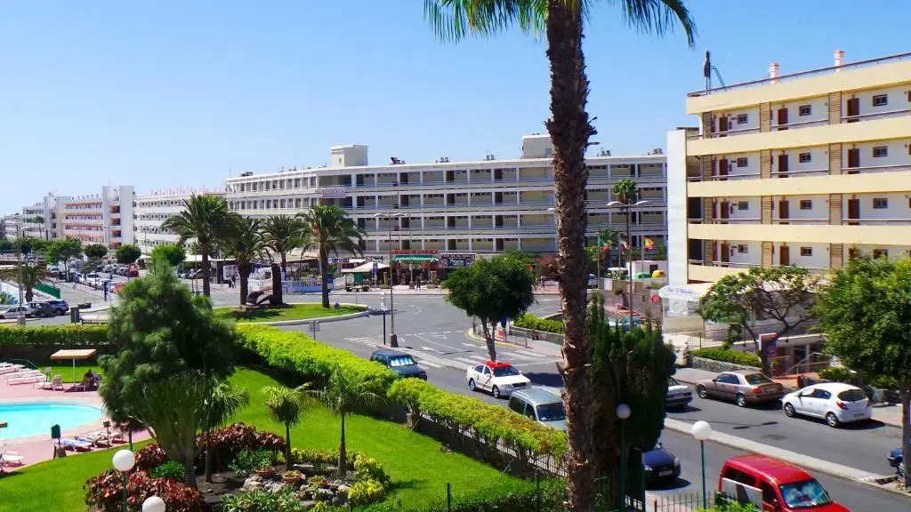 Gran Rapido - Modern 1 bedroom apartment very close to Yumbo